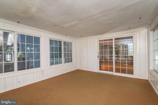 421 W ELMA AVE, Laurel Springs, NJ 08021