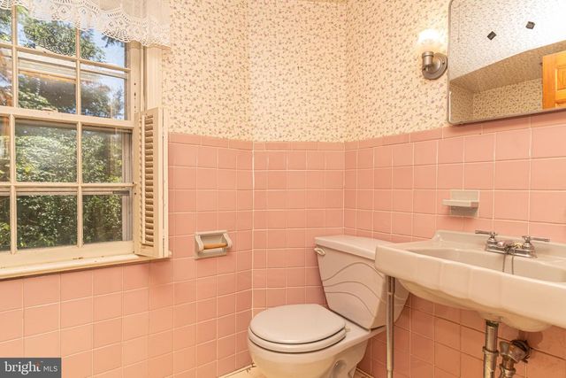 421 W ELMA AVE, Laurel Springs, NJ 08021