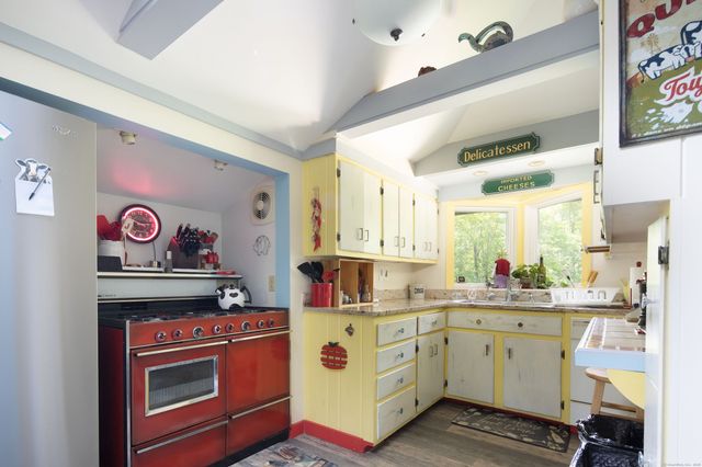 48 Preston Lane, Salisbury, CT 06068