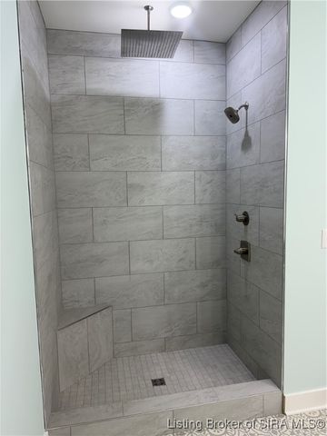 7537 E Brownstown Road, Henryville, IN 47126