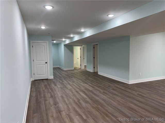 7537 E Brownstown Road, Henryville, IN 47126