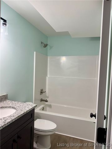 7537 E Brownstown Road, Henryville, IN 47126