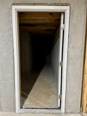 7537 E Brownstown Road, Henryville, IN 47126