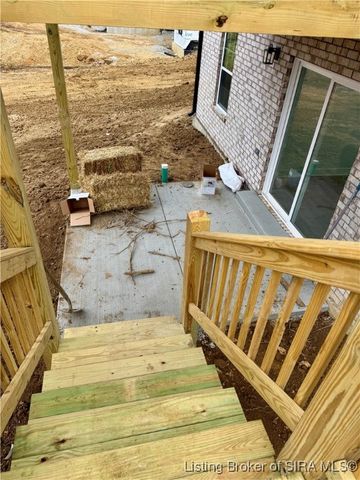 7537 E Brownstown Road, Henryville, IN 47126