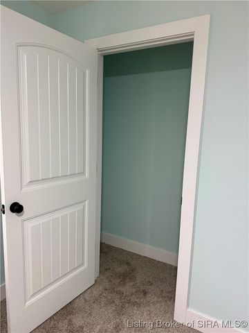 7537 E Brownstown Road, Henryville, IN 47126