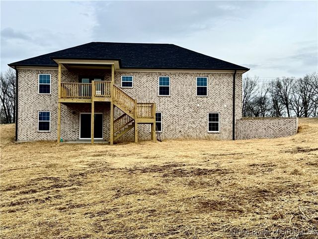 7537 E Brownstown Road, Henryville, IN 47126