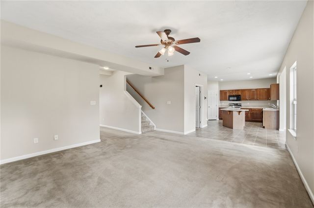 618 Chapelgate Drive, Fairborn, OH 45324