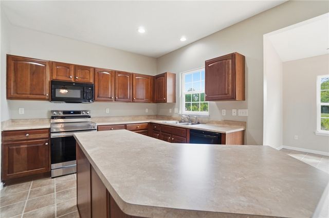 618 Chapelgate Drive, Fairborn, OH 45324