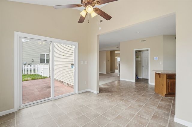 618 Chapelgate Drive, Fairborn, OH 45324
