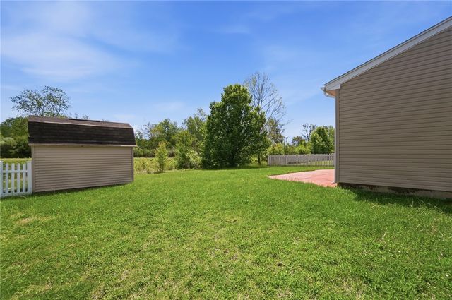 618 Chapelgate Drive, Fairborn, OH 45324