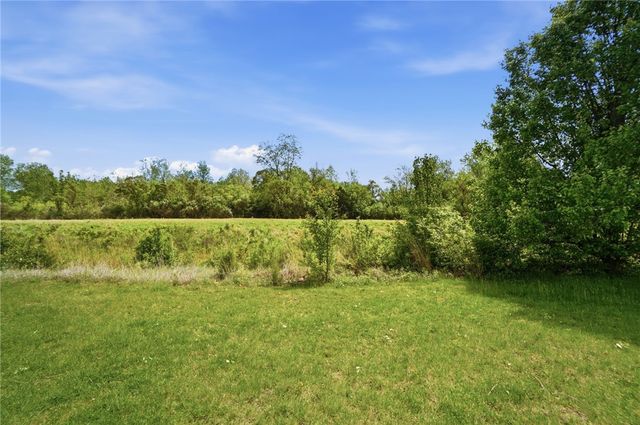 618 Chapelgate Drive, Fairborn, OH 45324