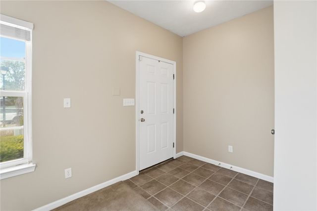 618 Chapelgate Drive, Fairborn, OH 45324