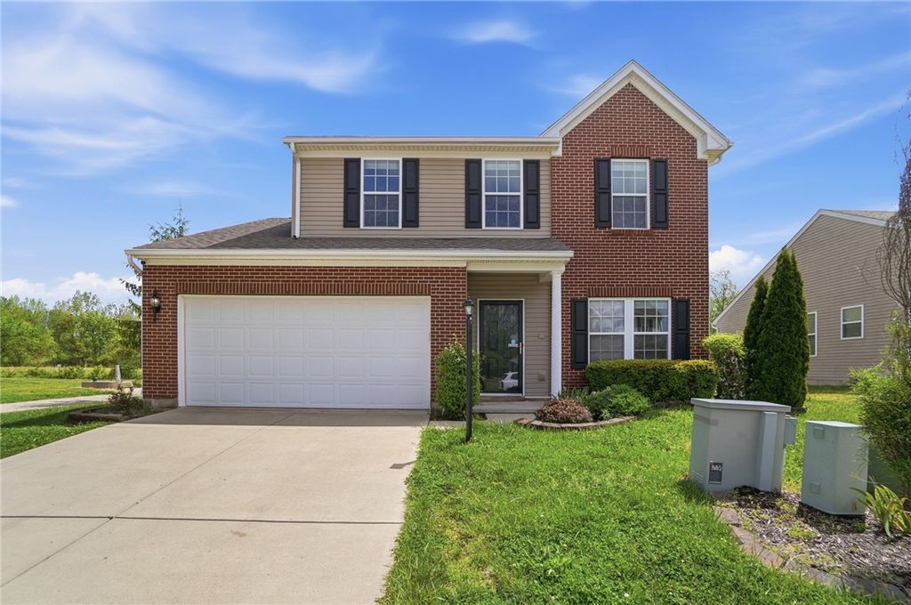 618 Chapelgate Drive, Fairborn, OH 45324