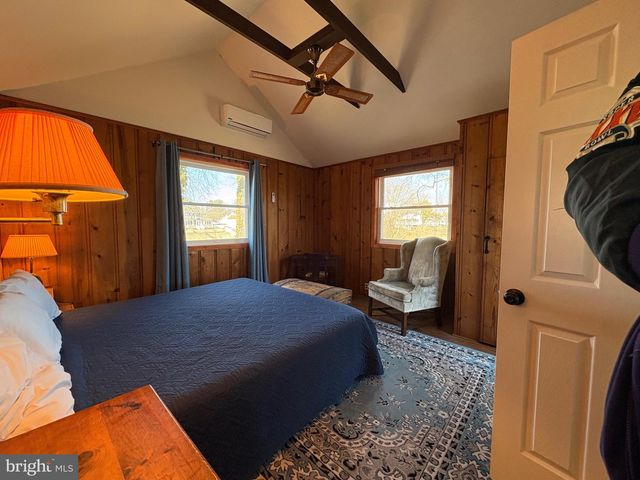 132 CLUB RD, Pasadena, MD 21122