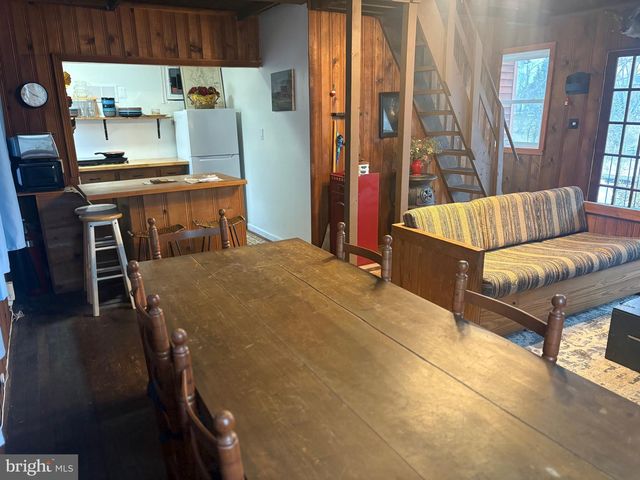 132 CLUB RD, Pasadena, MD 21122