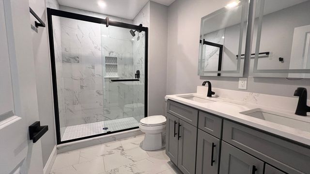 585 Washington St 0301, Quincy, MA 02169