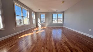 585 Washington St 0301, Quincy, MA 02169