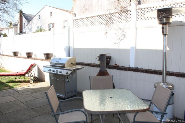 3157 Waterbury Avenue, Bronx, NY 10465