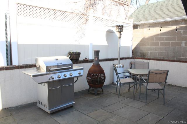 3157 Waterbury Avenue, Bronx, NY 10465