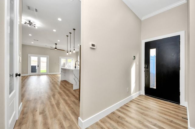 125 E 38th Street, Houston, TX 77018