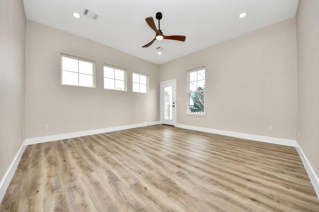 125 E 38th Street, Houston, TX 77018