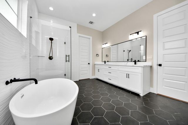 125 E 38th Street, Houston, TX 77018