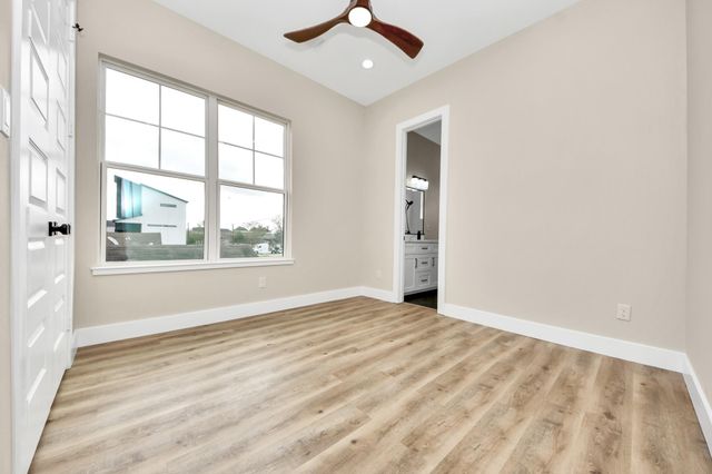 125 E 38th Street, Houston, TX 77018