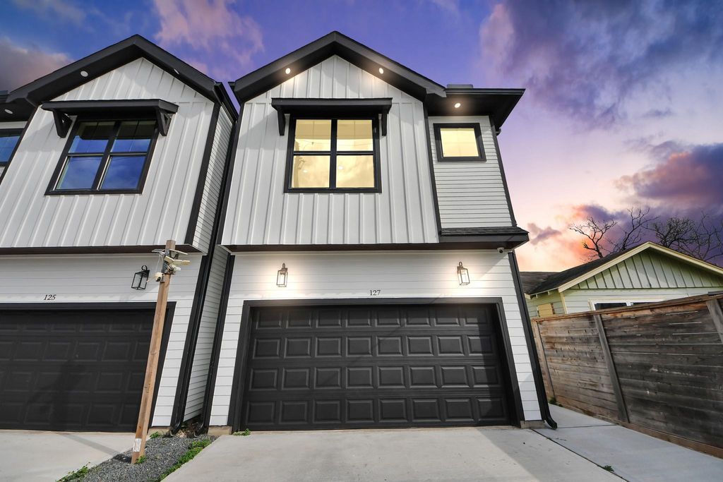 125 E 38th Street, Houston, TX 77018