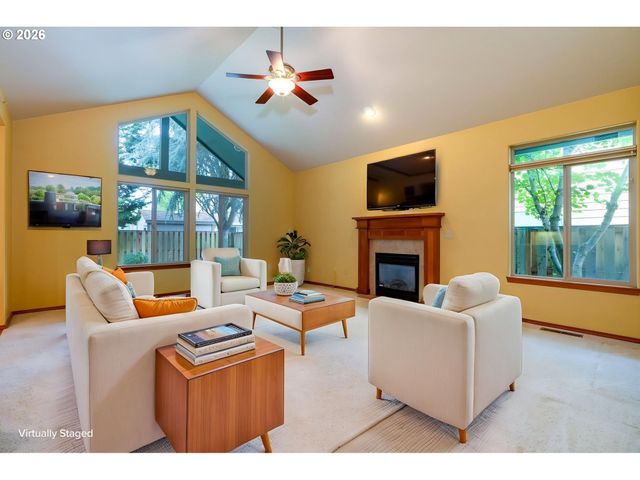 1969 Nw WOODLAND Dr, Mc Minnville, OR 97128