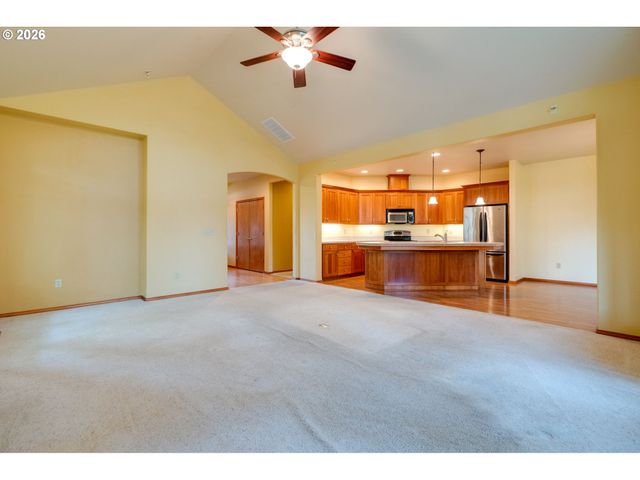 1969 Nw WOODLAND Dr, Mc Minnville, OR 97128