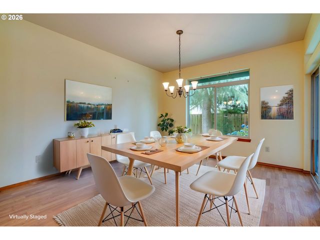 1969 Nw WOODLAND Dr, Mc Minnville, OR 97128