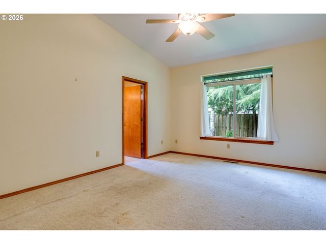 1969 Nw WOODLAND Dr, Mc Minnville, OR 97128