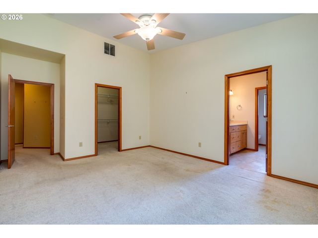1969 Nw WOODLAND Dr, Mc Minnville, OR 97128