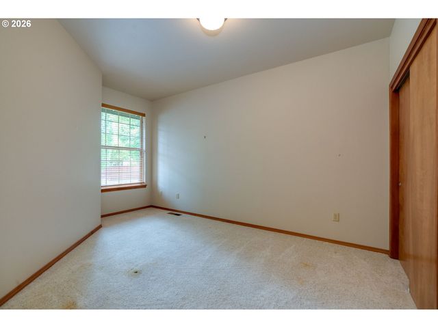 1969 Nw WOODLAND Dr, Mc Minnville, OR 97128