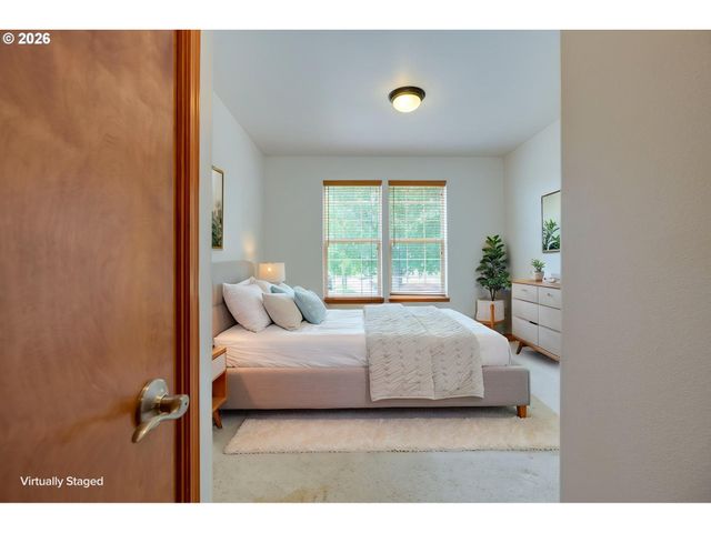 1969 Nw WOODLAND Dr, Mc Minnville, OR 97128