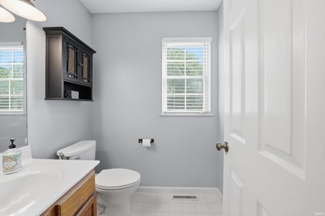 1204 W Woodhill Drive, Bloomington, IN 47403