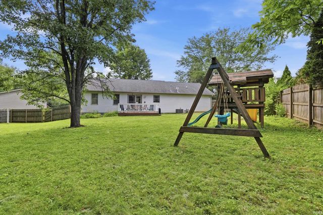 1204 W Woodhill Drive, Bloomington, IN 47403
