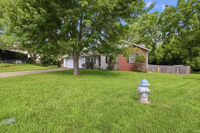 1204 W Woodhill Drive, Bloomington, IN 47403