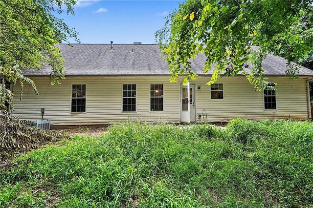 253 Pebble Creek Drive, Mcdonough, GA 30253