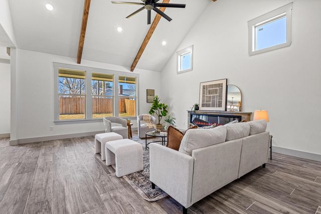 512 Bandera Drive, Howe, TX 75459