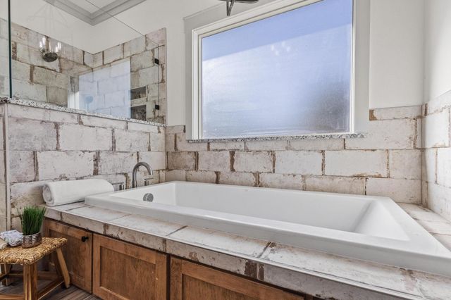 512 Bandera Drive, Howe, TX 75459