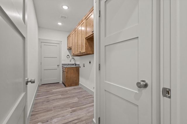 512 Bandera Drive, Howe, TX 75459