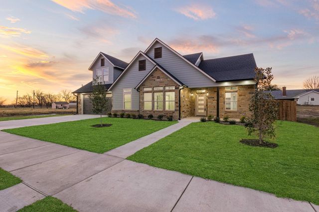 512 Bandera Drive, Howe, TX 75459