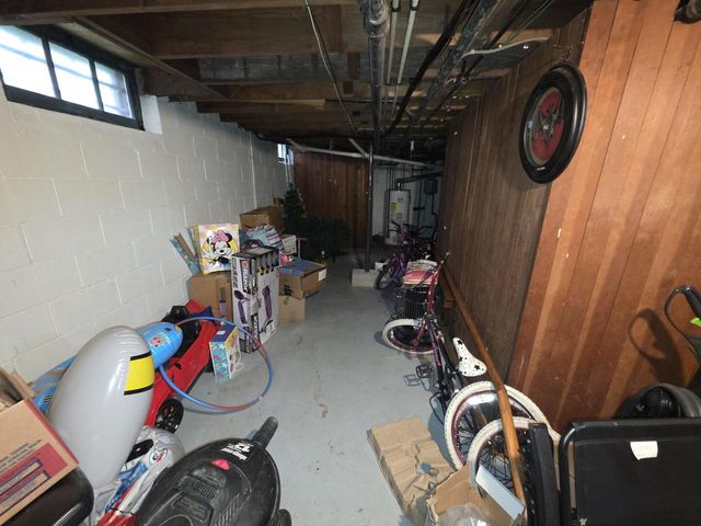 5528 W Auer AVENUE, Milwaukee, WI 53216