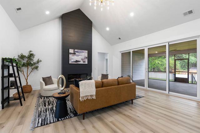 730 New South Court, Wellford, SC 29385