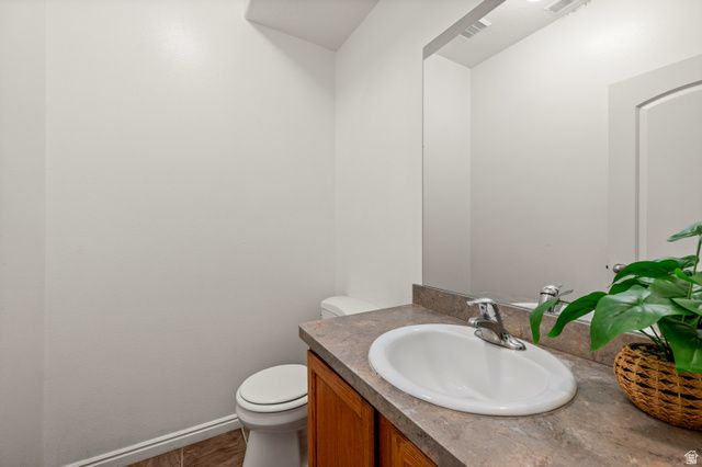 259 E SUNSHINE DR, Saratoga Springs, UT 84045