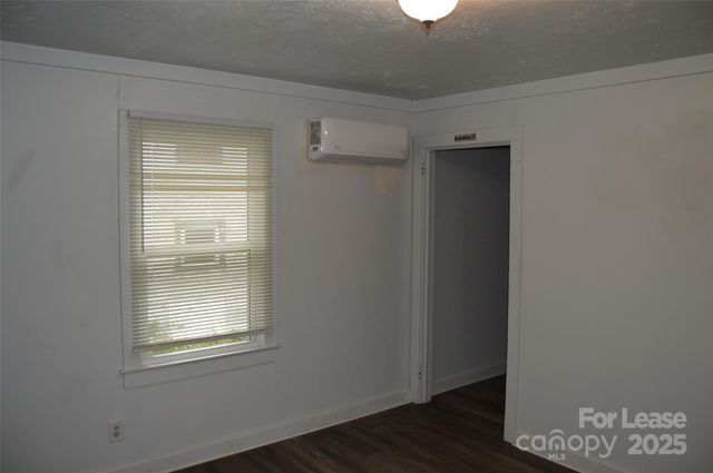 511 S Elm Street, Statesville, NC 28677