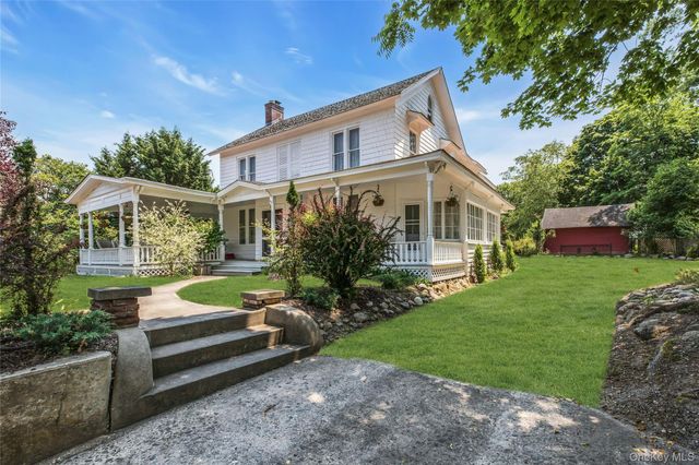 430 Montauk Highway, East Moriches, NY 11940