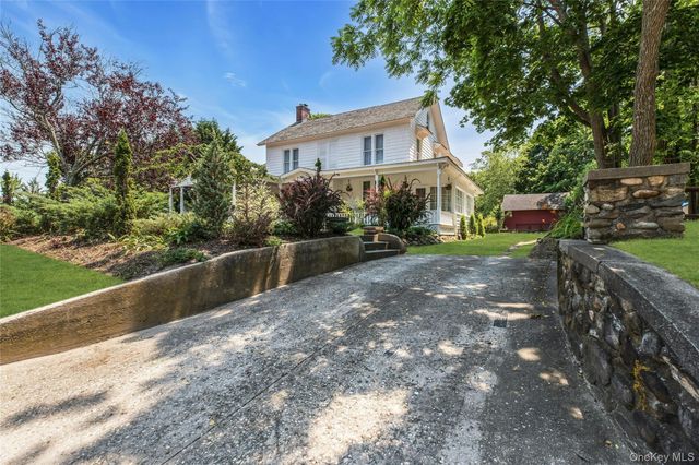 430 Montauk Highway, East Moriches, NY 11940