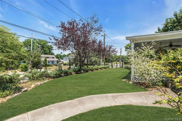 430 Montauk Highway, East Moriches, NY 11940